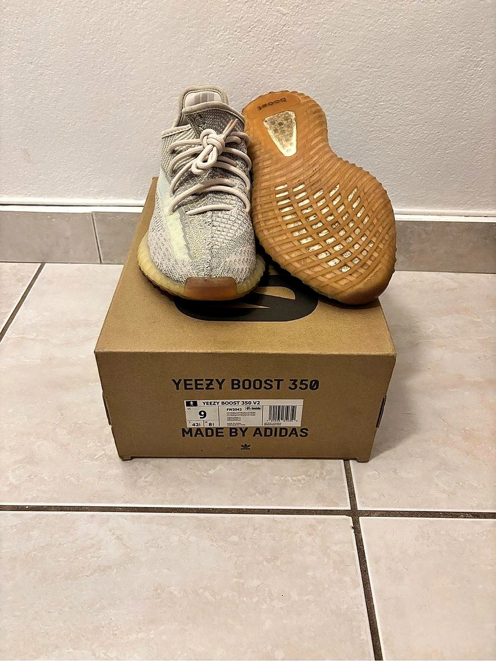 adidas Yeezy Boost 350 V2 Antlia Non-Reflective Sneakers Gray & Yellow US 9